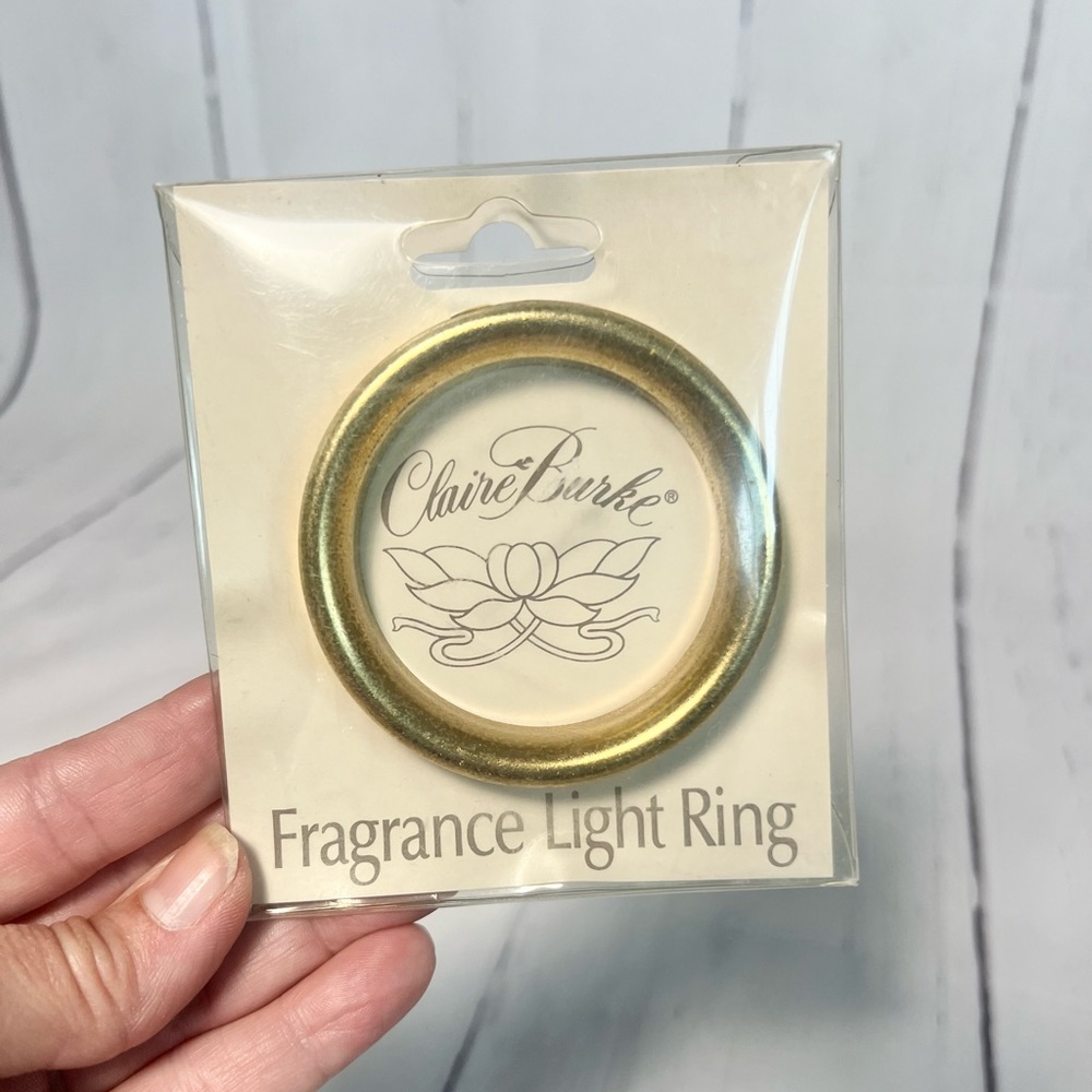 Vintage Claire Burke Fragrance Light Ring